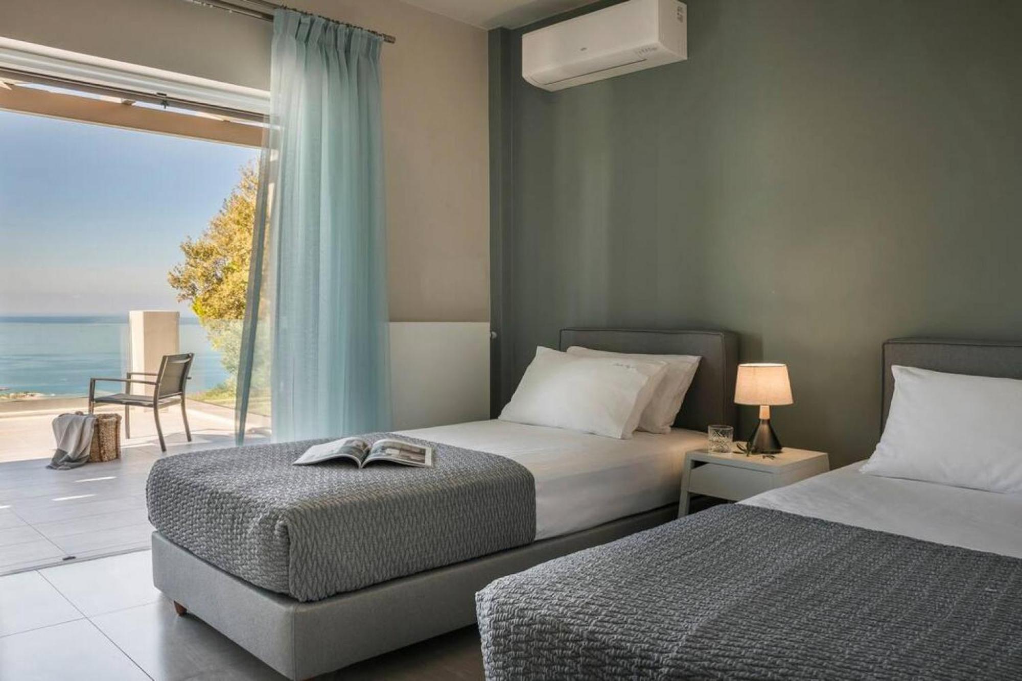 Grande Azzurro In Lakithra Villa Exteriör bild