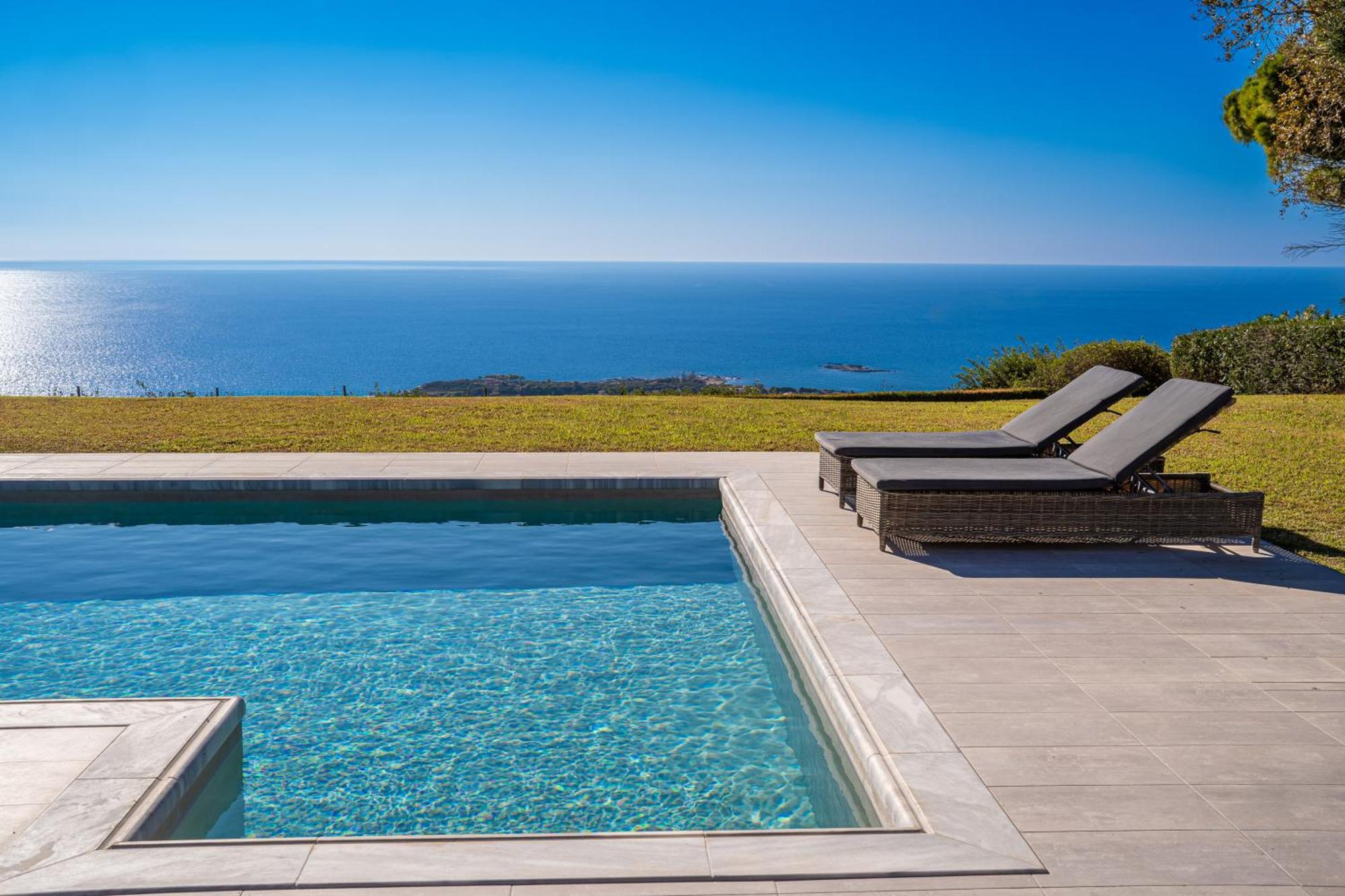 Grande Azzurro In Lakithra Villa Exteriör bild