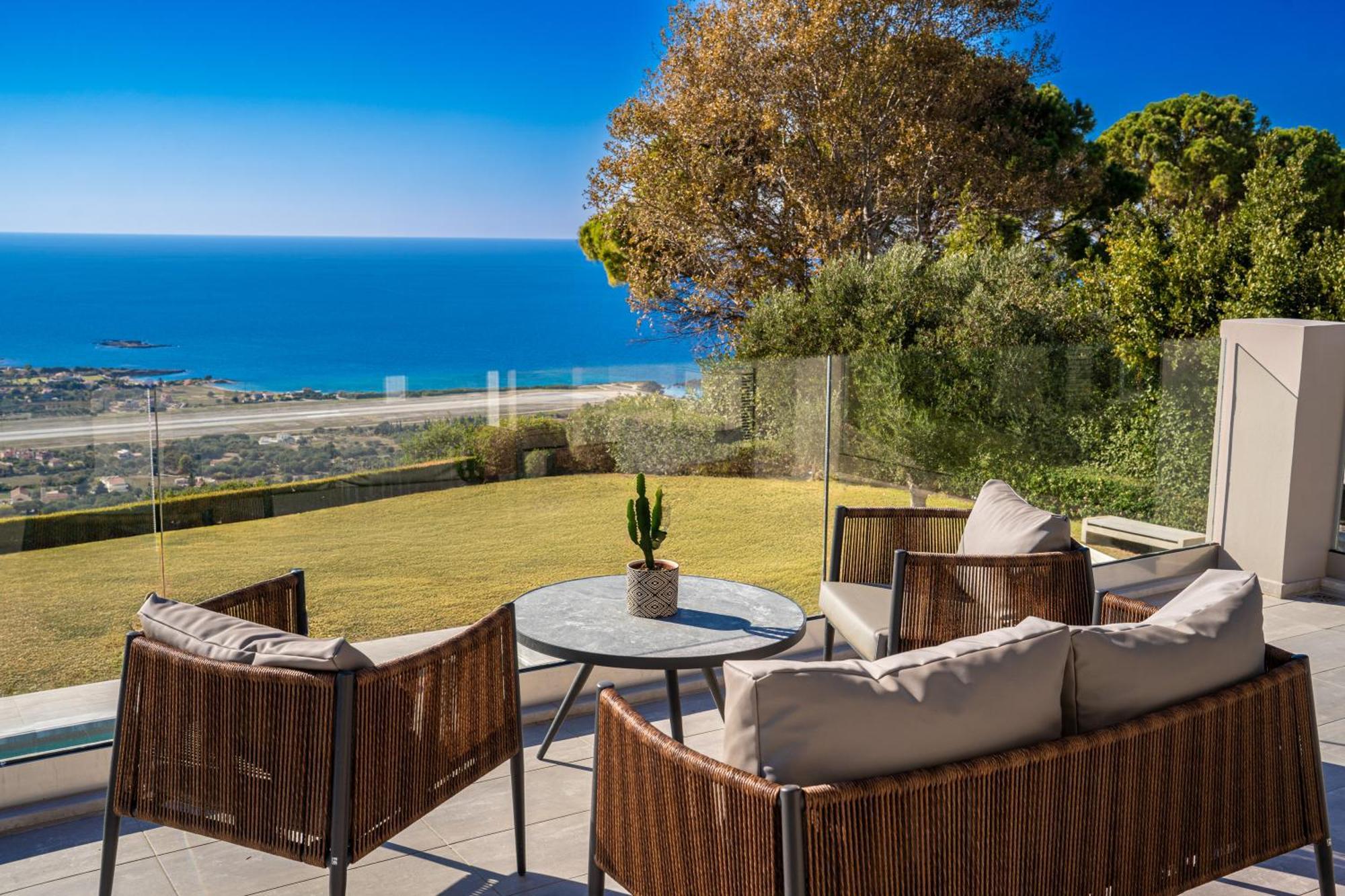 Grande Azzurro In Lakithra Villa Exteriör bild